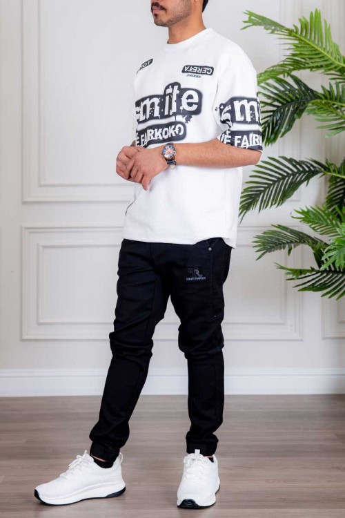 بنطلون رجالي لون أسود بجيوب من الجانبين و الخلف و برباط في الخصر