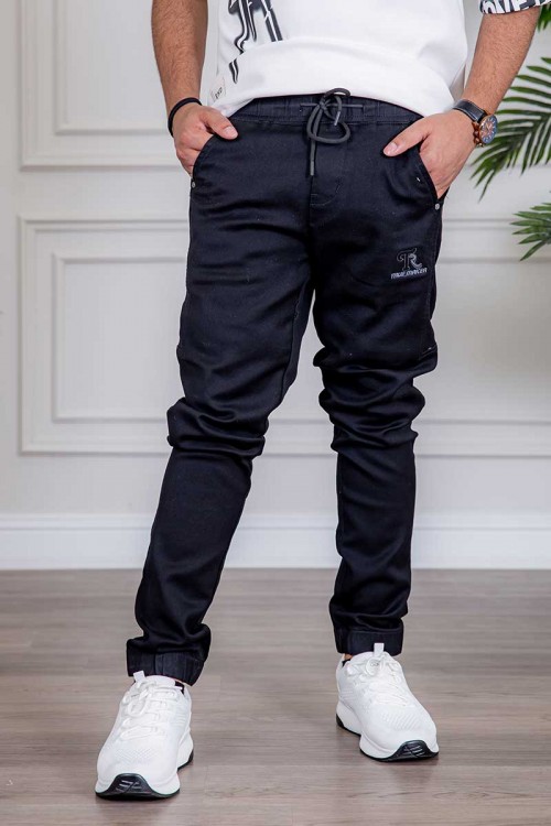 بنطلون رجالي لون أسود بجيوب من الجانبين و الخلف و برباط في الخصر