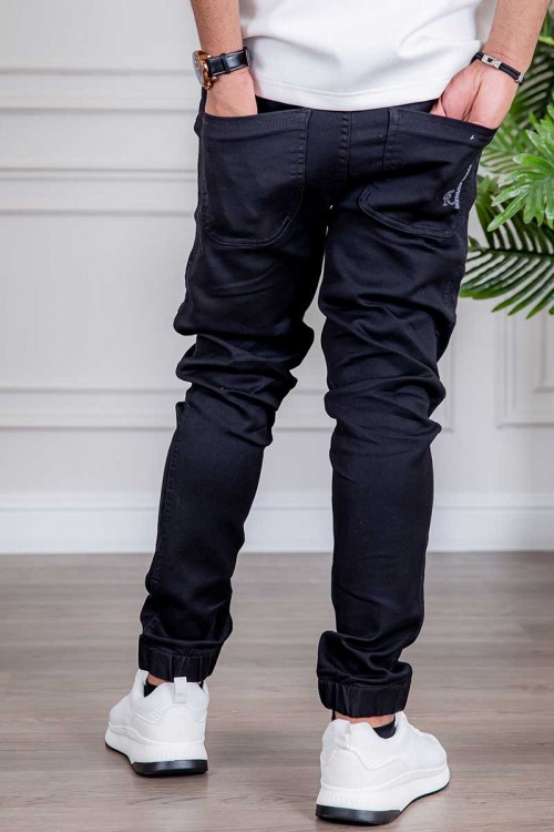 بنطلون رجالي لون أسود بجيوب من الجانبين و الخلف و برباط في الخصر