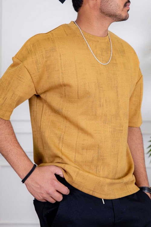 تيشيرت رجالي لون أصفر بياقة دائرية