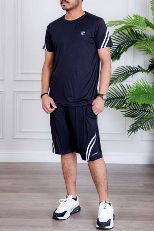 طقم رياضي رجالي قطعتين تيشيرت و شورت باللون الأسود المخطط بالأبيض من الجانبين  