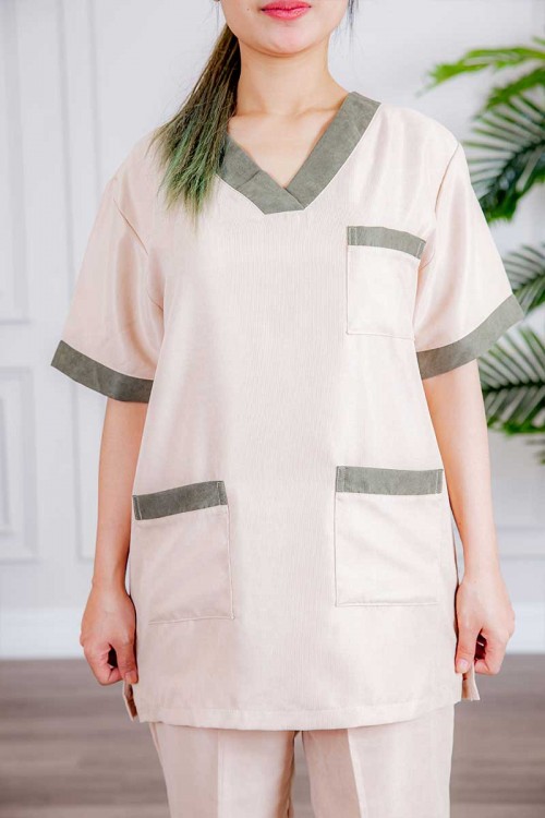 زي عاملة قطعتين متعددة الألوان بلوزة قصة سبعة بأكمام قصيرة و جيوب من الأمام و بنطلون طويل