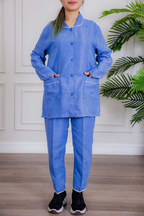 زي عاملة قطعتين متعددة الألوان بلوزة بياقة مطوية و جيوب و أزرار من الأمام ذو أكمام طويلة و بنطلون طويل