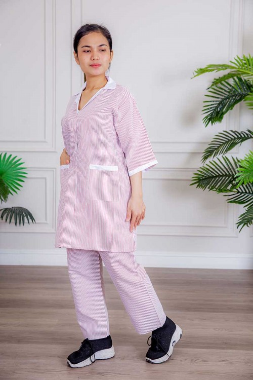 زي عاملة 3 قطع متعددة الألوان بلوزة طويلة بياقة مطوية و جيوب من الأمام ذو أكمام ميدي و بنطلون طويل و مريلة منفصلة