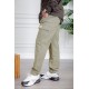 بنطلون رجالي لون أخضر فاتح بجيوب من الجانبين و الخلف و برباط في الخصر و زم أسفل البنطلون