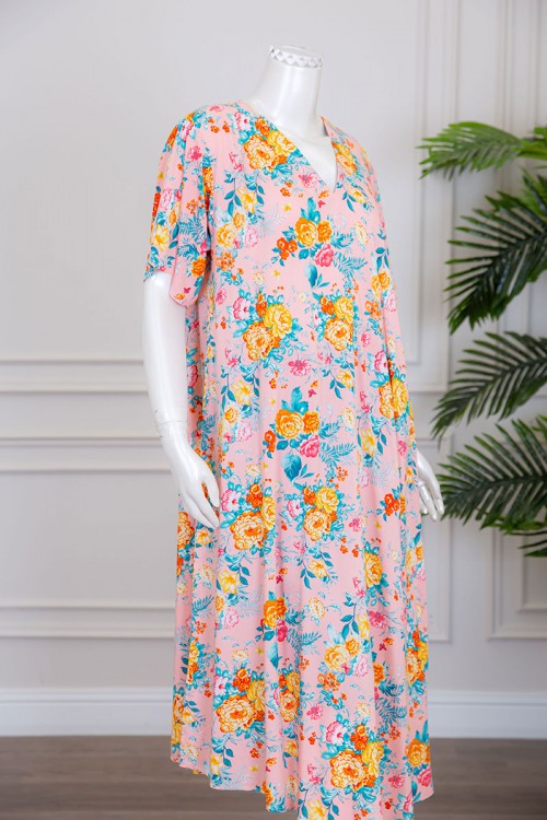 قميص نسائي متعدد الألوان مزين بطبعات من الورود بياقة سبعة و أكمام قصيرة