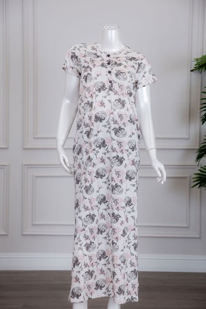 قميص نسائي لون أبيض مشجر بياقة دائرية و أزرار من الأمام ذو أكمام قصيرة 