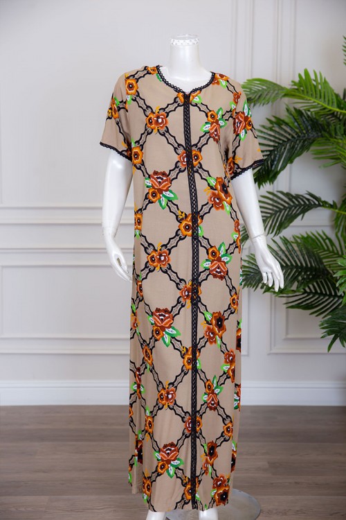 قميص نسائي طويل لون أصفر بياقة دائرية مزين بالورود ذو أكمام قصيرة