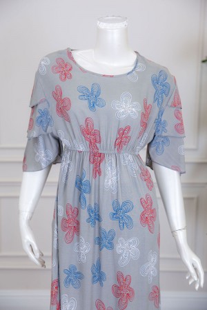 قميص نسائي طويل لون رصاصي مزين بورود ملونة بأكمام طبقات و زم من الخصر 