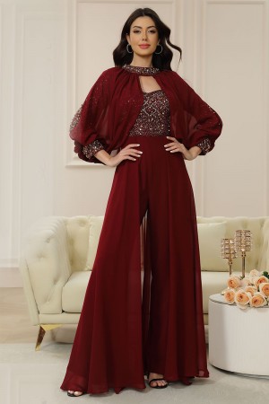 جمبسوت لون عودي متصل بأكمام شيفون و ياقة عالية و مزينة بالكريستال 