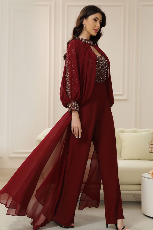 جمبسوت لون عودي متصل بأكمام شيفون و ياقة عالية و مزينة بالكريستال