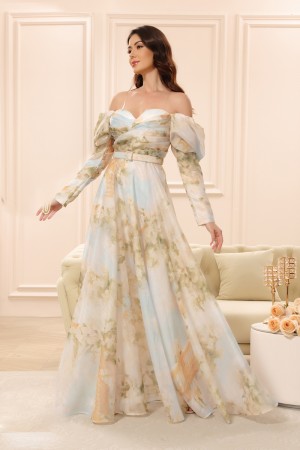 فستان نسائي طويل قماش مموج بأكمام طويلة و حزام في الخصر 