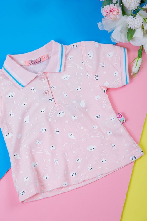 طقم بناتي قطعتين بلوزة مخططة متعدده الالوان بأزرار من الأمام مع شورت جينز بخصر مطاطي و جيوب من الجانبين