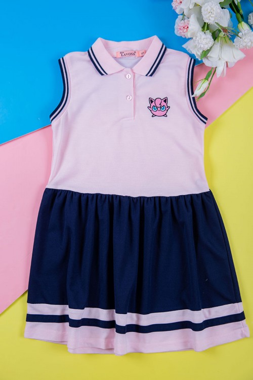 فستان بناتي متعدد الاوان بدون أكمام مخطط من الأطراف بأزرار و رسمة من الأمام