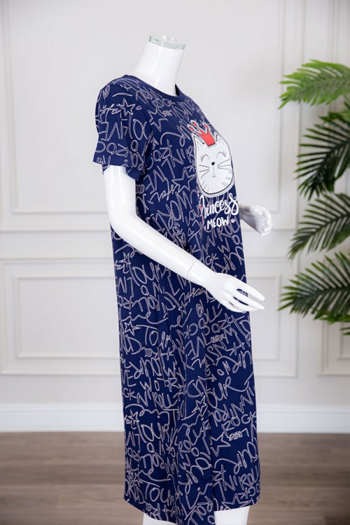 قميص نسائي ميدي متعدد الألوان بياقة دائرية مزين برسومات و كتابات ذو أكمام قصيرة