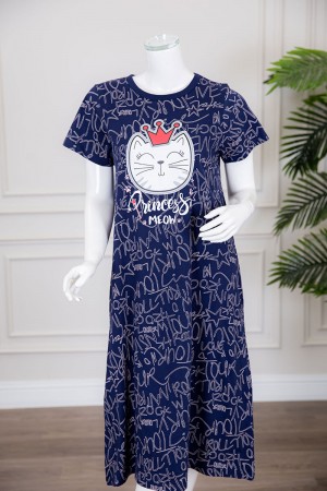 قميص نسائي ميدي متعدد الألوان بياقة دائرية مزين برسومات و كتابات ذو أكمام قصيرة