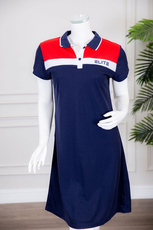 قميص نسائي ميدي متعدد الألوان بياقة مطوية بأزرار و كتابة من الأمام ذو أكمام قصيرة