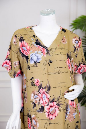 قميص نسائي ميدي لون بيج غامق مزين بالورود بياقة قصة سبعة ذو أكمام قصيرة 