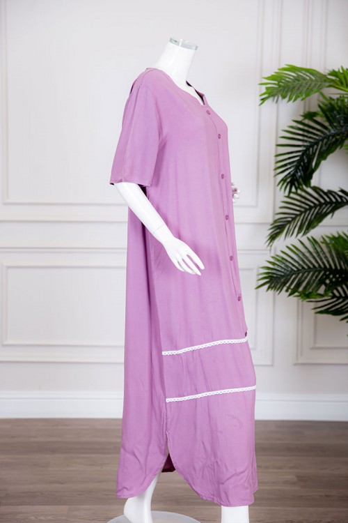 قميص نسائي طويل لون موف بياقة دائرية بأزرار من الأمام ذو أكمام قصيرة