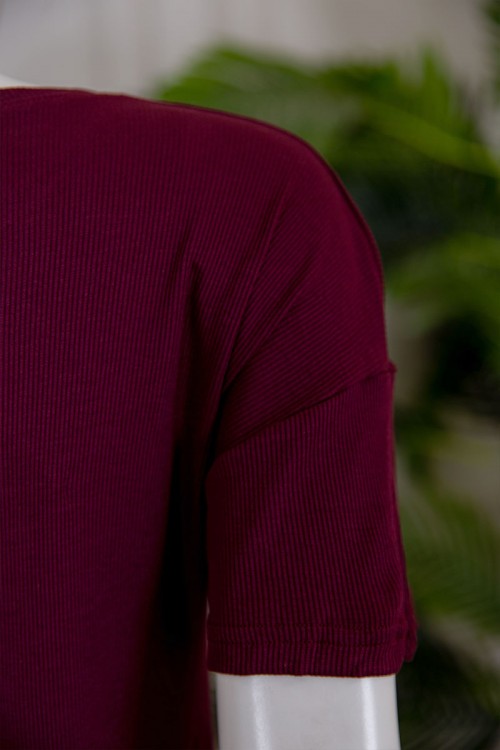 بيجاما نسائية قطعتين متعددة الألوان تيشيرت بياقة دائرية بكتابات من الأمام مع بنطلون طويل برباط في الخصر