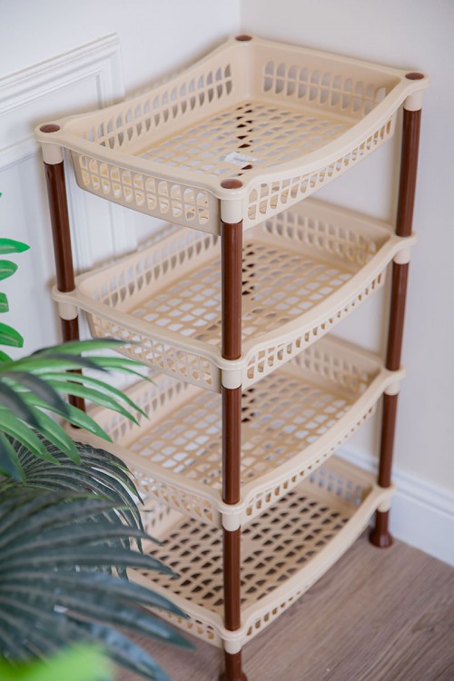 سلة خضار بلاستيك لون بيج مستطيلة 4 رفوف مخرمة