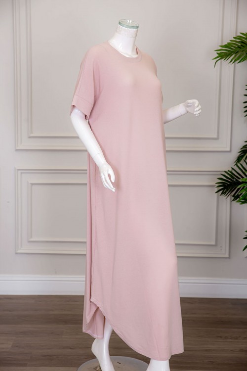 قميص نسائي لون أزرق مزين بنقوش صغيرة ياقة قصة سبعة و أكمام ميدي