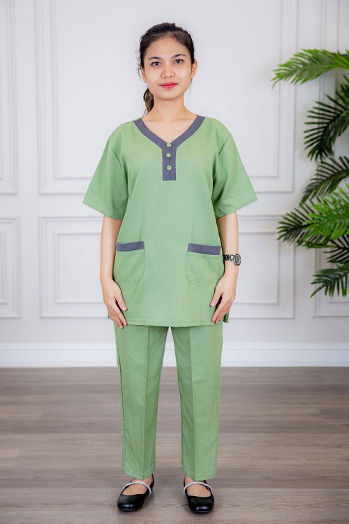 زي عاملة قطعتين متعددة الألوان بلوزة بياقة قصة سبعة بأزرار و جيوب من الأمام ذو أكمام ميدي و بنطلون طويل