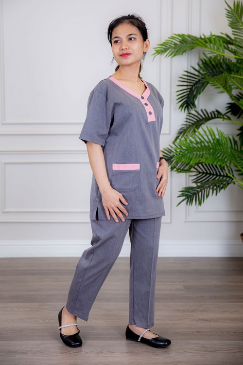 زي عاملة قطعتين متعددة الألوان بلوزة بياقة قصة سبعة بأزرار و جيوب من الأمام ذو أكمام ميدي و بنطلون طويل