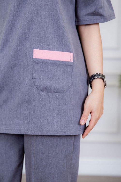 زي عاملة قطعتين متعددة الألوان بلوزة بياقة قصة سبعة بأزرار و جيوب من الأمام ذو أكمام ميدي و بنطلون طويل