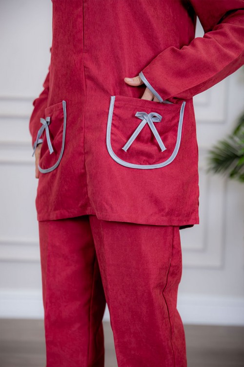 زي عاملة قطعتين متعددة الألوان بلوزة بياقة مطوية سحاب مخفي و جيوب من الأمام مزينة بفيونكة ذو أكمام طويلة و بنطلون طويل