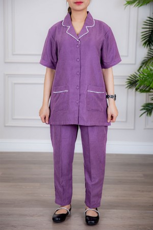 زي عاملة قطعتين متعددة الألوان بلوزة بياقة مطوية جيوب و أزرار من الأمام ذو أكمام قصيرة و بنطلون طويل