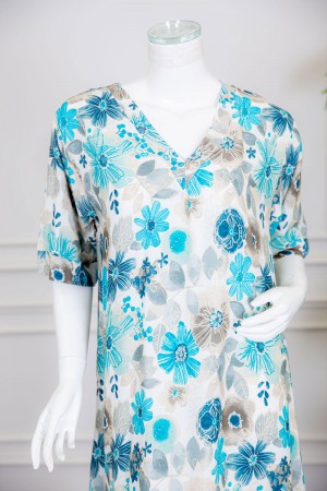 قميص نسائي طويل مشجر باللون السماوي و الأزرق ياقة قصة سبعة ذو أكمام ميدي