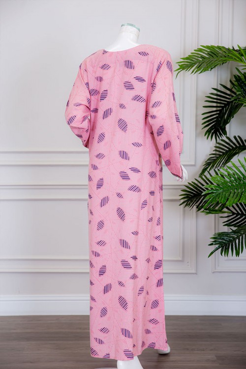 قميص نسائي طويل لون وردي مزين برسومات و بياقة كلفة مطرزة ذو أكمام طويلة