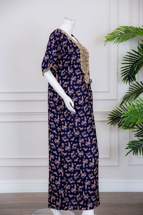 قميص نسائي طويل لون كحلي مشجر بياقة كلفة مطرزة ذو أكمام ميدي