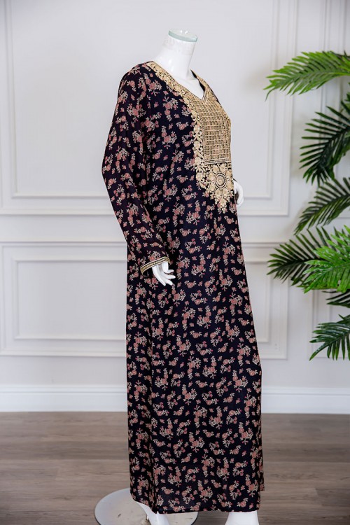 قميص نسائي طويل لون أسود مشجر بياقة كلفة مطرزة ذو أكمام طويلة