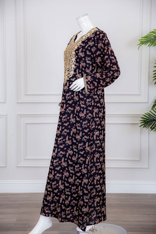 قميص نسائي طويل لون أسود مشجر بياقة كلفة مطرزة ذو أكمام طويلة