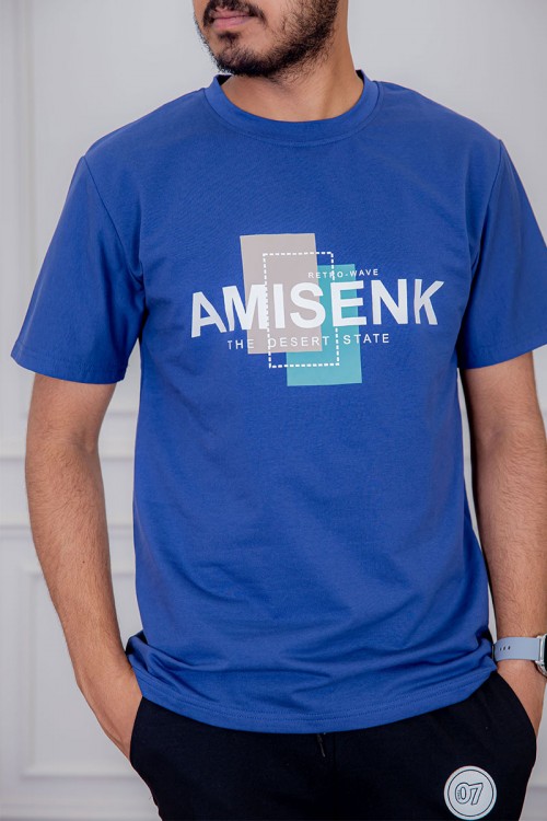 تيشيرت رجالي لون أزرق مزين بكتابات و رسومات ملونة من الأمام