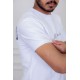 تيشيرت رجالي لون أبيض مزين بكتابات و رسومات ملونة من الأمام