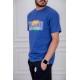تيشيرت رجالي لون أزرق مزين بكتابات و رسومات ملونة من الأمام