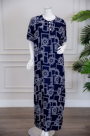 قميص نسائي طويل لون كحلي مزين برسومات مختلفة ياقة دائرية بأزرار من الأمام ذو أكمام قصيرة