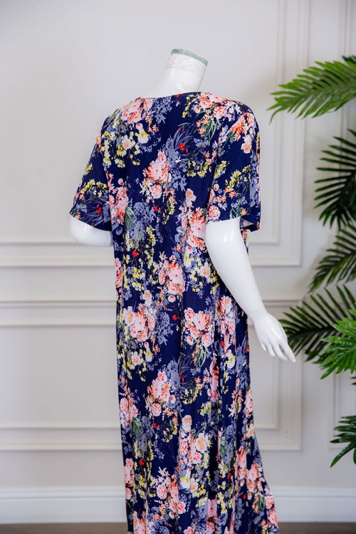 قميص نسائي طويل لون كحلي مشجر ياقة بقصة سبعة ذو أكمام قصيرة