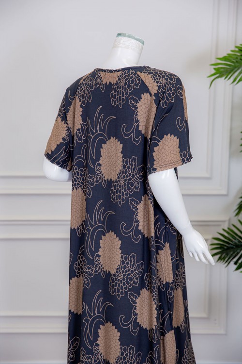 قميص نسائي لون كحلي مزين برسومات باللون البني ياقة دائرية برباط و أكمام قصيرة