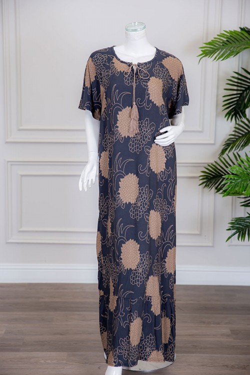 قميص نسائي لون كحلي مزين برسومات باللون البني ياقة دائرية برباط و أكمام قصيرة