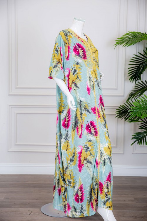 قميص نسائي لون تيفاني فاتح مشجر ياقة مطرزة باللون الذهبي و أكمام ميدي