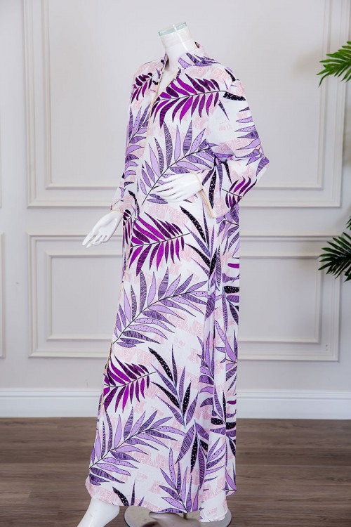 جلابية نسائية طويلة لون أبيض مشجر بدرجات اللون الموف ياقة عالية بقصة سبعة و أكمام طويلة