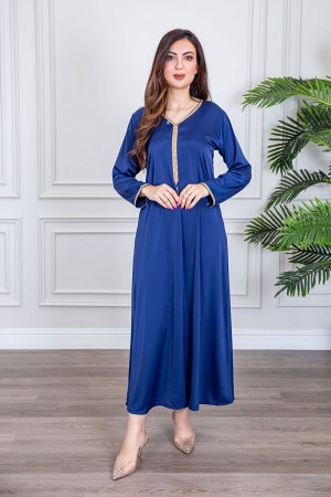 جلابية نسائية لون ازرق ياقة بقصة سبعة بتطريز ذهبي ذو أكمام طويلة