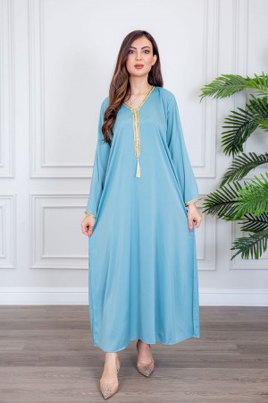 جلابية نسائية لون سماوي ياقة بقصة سبعة بتطريز ذهبي ذو أكمام طويلة 