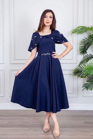 فستان نسائي ميدي لون كحلي بأكمام منسدلة مزين بفصوص من الأكمام و برباط في الخصر 