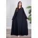 عباية نسائية أنيقة لون أسود ياقة دائرية بأزرار مزينة بطيات طويلة مغلقة من الأمام مع طرحة
