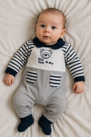 بربتوز ولادي أطفال لون أبيض مخطط و رمادي مزين برسومات من الأمام ذو أكمام طويلة و أزرار من الخلف و الأسفل